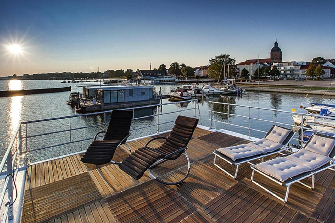 Hausboot Floating Houses Blue Active In Ribnitz-Damgarten Dış mekan fotoğraf